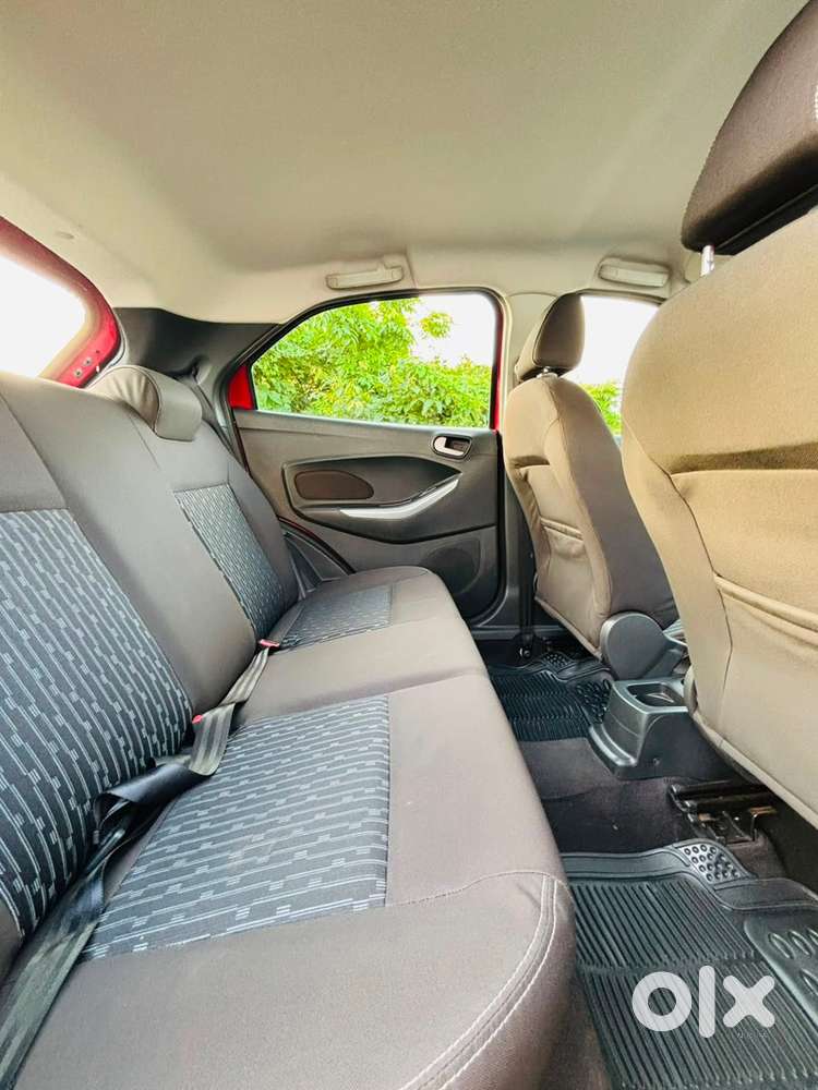 Ford Figo Petrol 2016