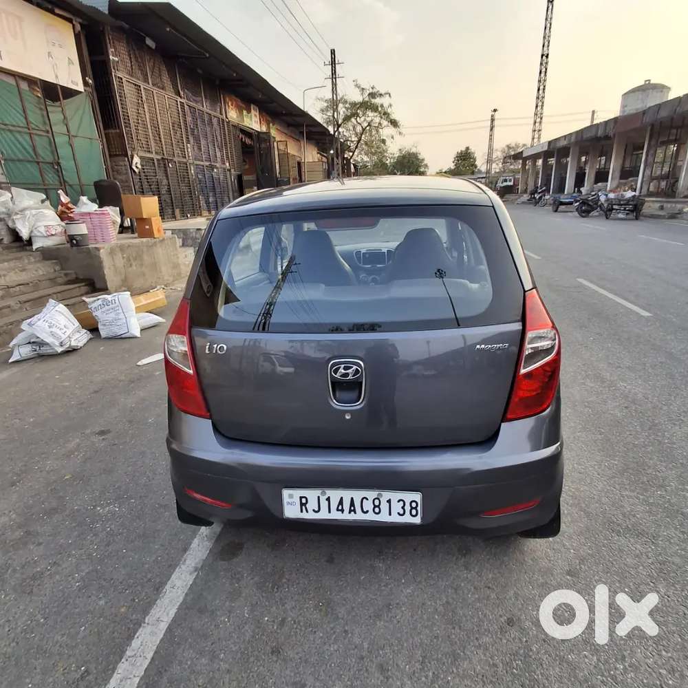 Hyundai I10 2015 Petrol 40000 Km Driven New Tyre New Battery