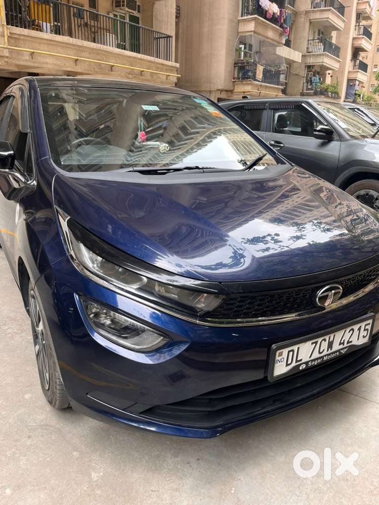 Tata Altroz Petrol 2024