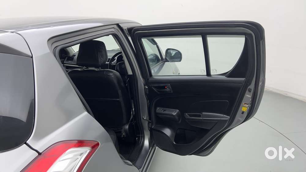 Maruti Suzuki Swift 1.2 Lxi (o), 2017, Petrol