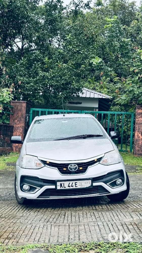 Toyota Etios 2017 Registered 2016 December Model Diesel 170000 Km