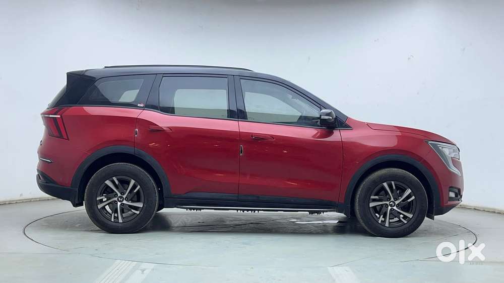 Mahindra Xuv700 2.0 Ax 5 Petrol At Str, 2023, Petrol