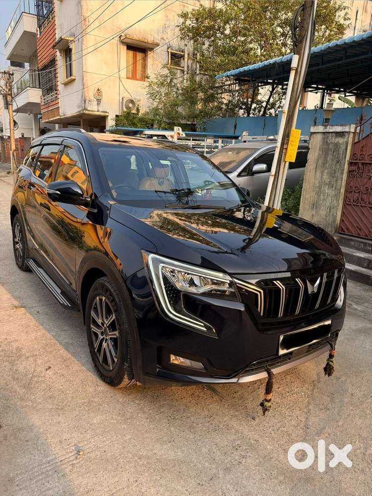 Mahindra Xuv700 2023 Petrol Well Maintained