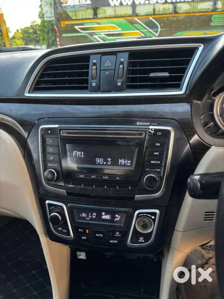 Maruti Suzuki Ciaz Zdi Shvs, 2017, Petrol