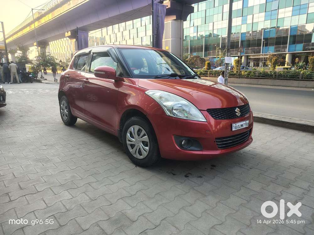 Maruti Suzuki Swift Vxi + Manual, 2014, Petrol
