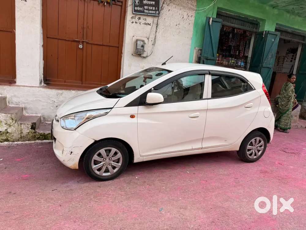Hyundai Eon 2012 Sportz Manual