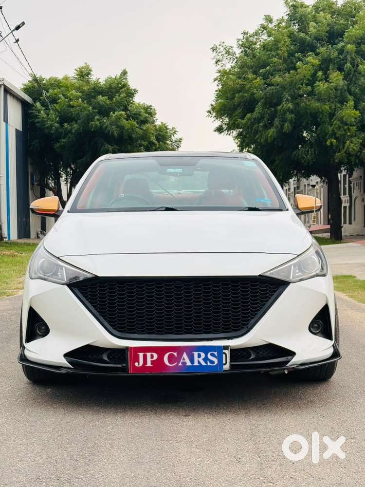 Hyundai Verna 1.5 Sx Petrol Mt, 2022, Petrol