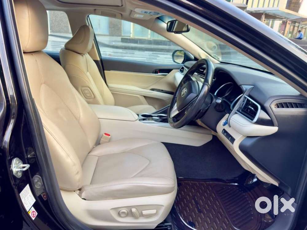 Toyota Camry Hybrid, 2020, Petrol