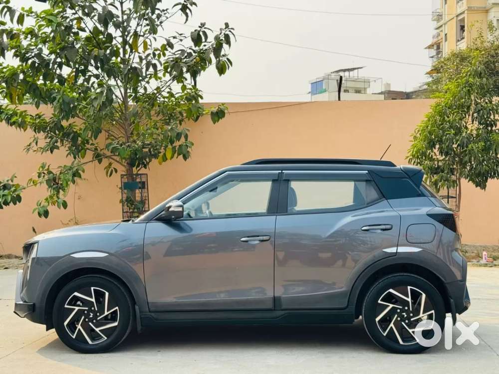 Mahindra Xuv 3xo Ax7 Diesel Mt, 2024, Diesel