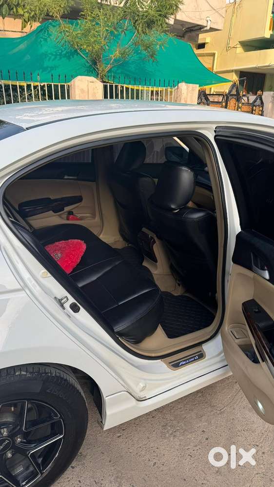 Honda Accord 2010, 2.4 Mt