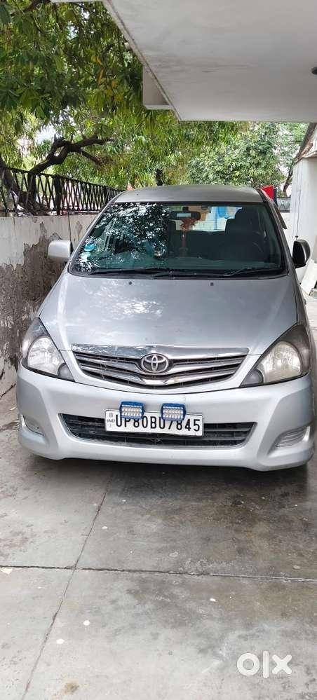 Toyota Innova 2009-2011 2.0 Vx 8 Str, 2011, Diesel
