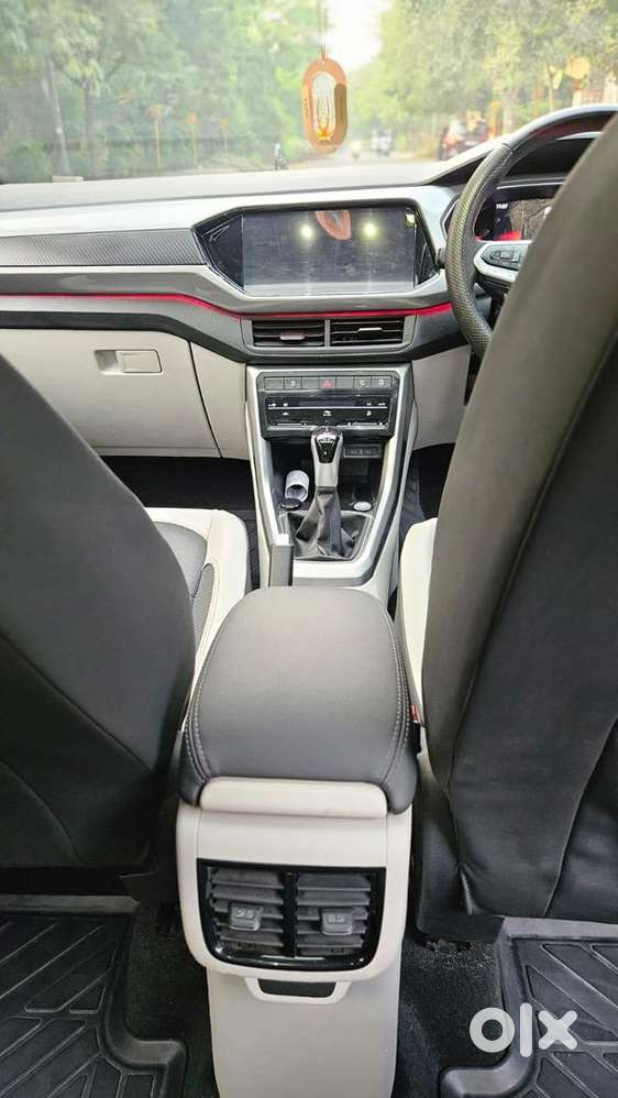 Volkswagen Taigun Petrol Gt 1.5 Dsg Automatic 2024 Car