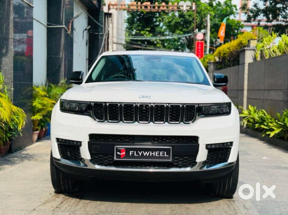Jeep Grand Cherokee Limited (o) 4x4 At, 2024, Petrol