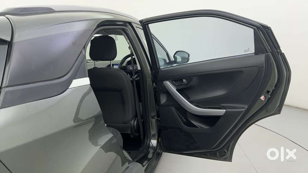 Tata Nexon 1.5 Revotorq Xma Amt (s), 2021, Diesel