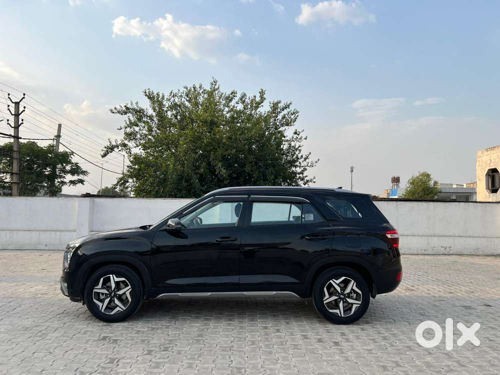 Hyundai Alcazar Platinum 7 Str 1.5 Diesel Adventure, 2023, Diesel