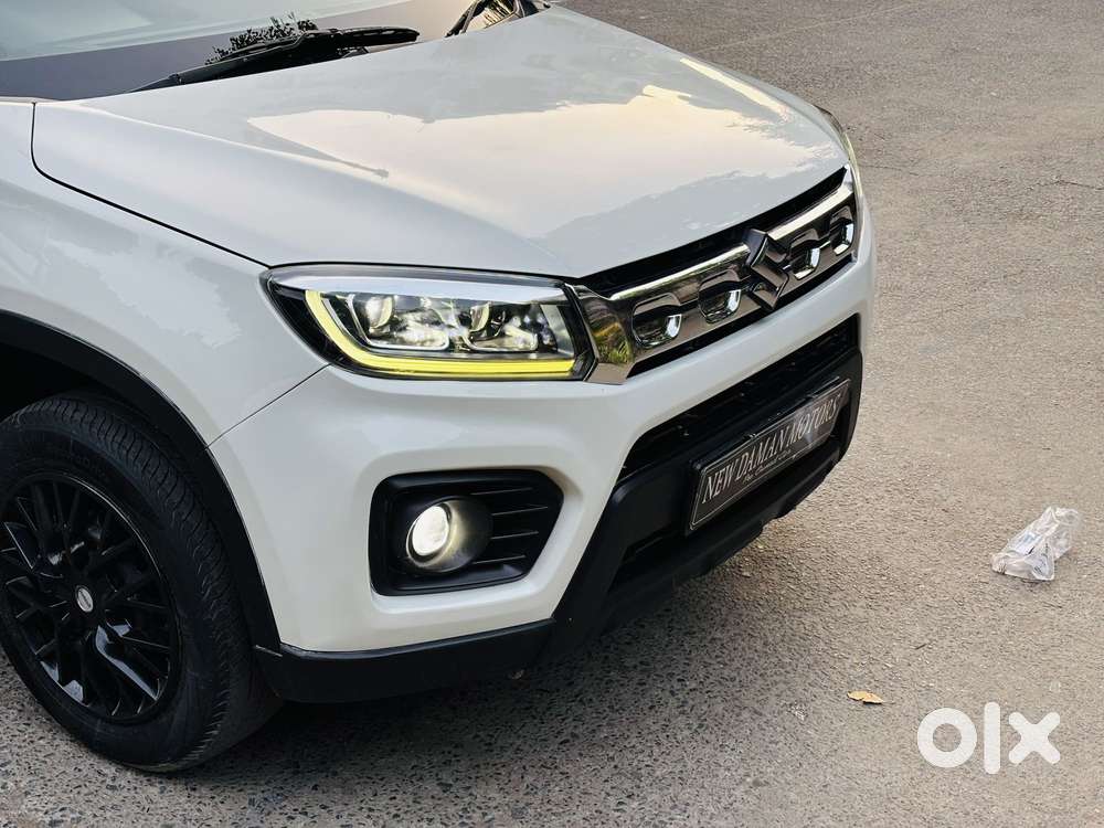 Maruti Suzuki Brezza Vxi At, 2022, Petrol