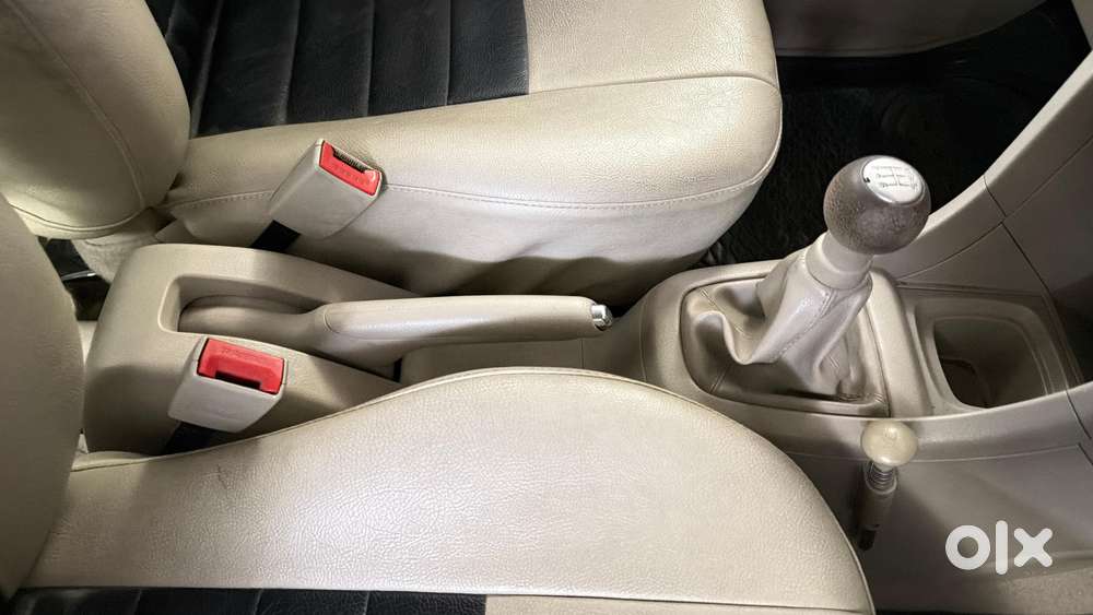 Maruti Suzuki Swift Dzire 1.2 Vxi Bsiv, 2016, Petrol