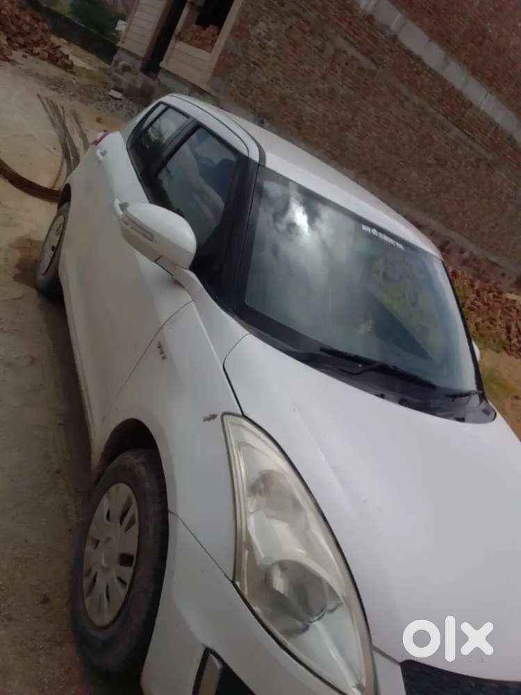 Maruti Suzuki Swift 2012 Petrol 76600 Km Driven