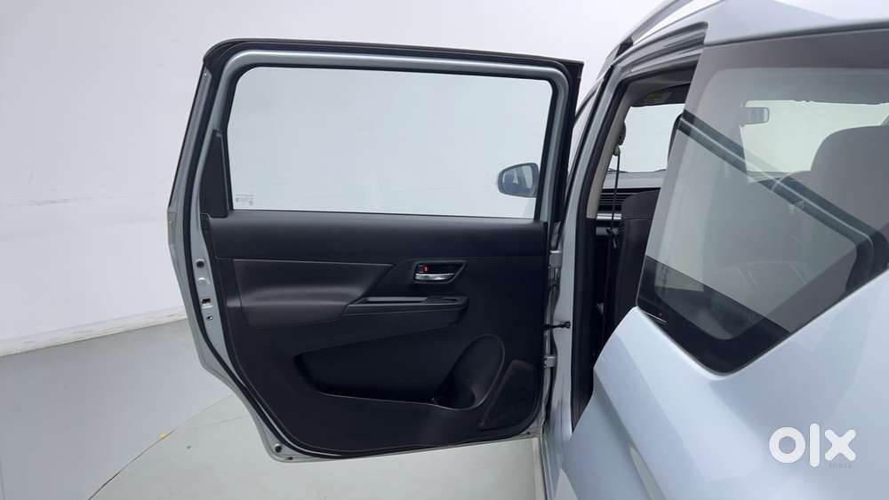 Maruti Suzuki Xl6 1.5 Zeta Mt, 2022, Petrol