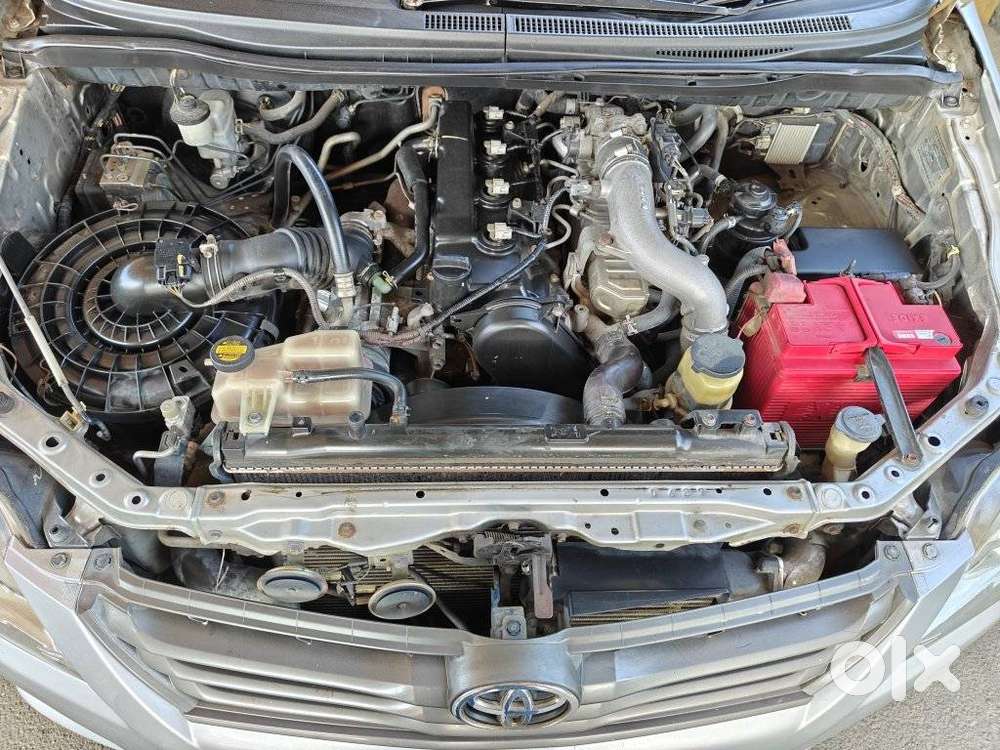 Toyota Innova 2.5 G (diesel) 8 Seater, 2013, Diesel