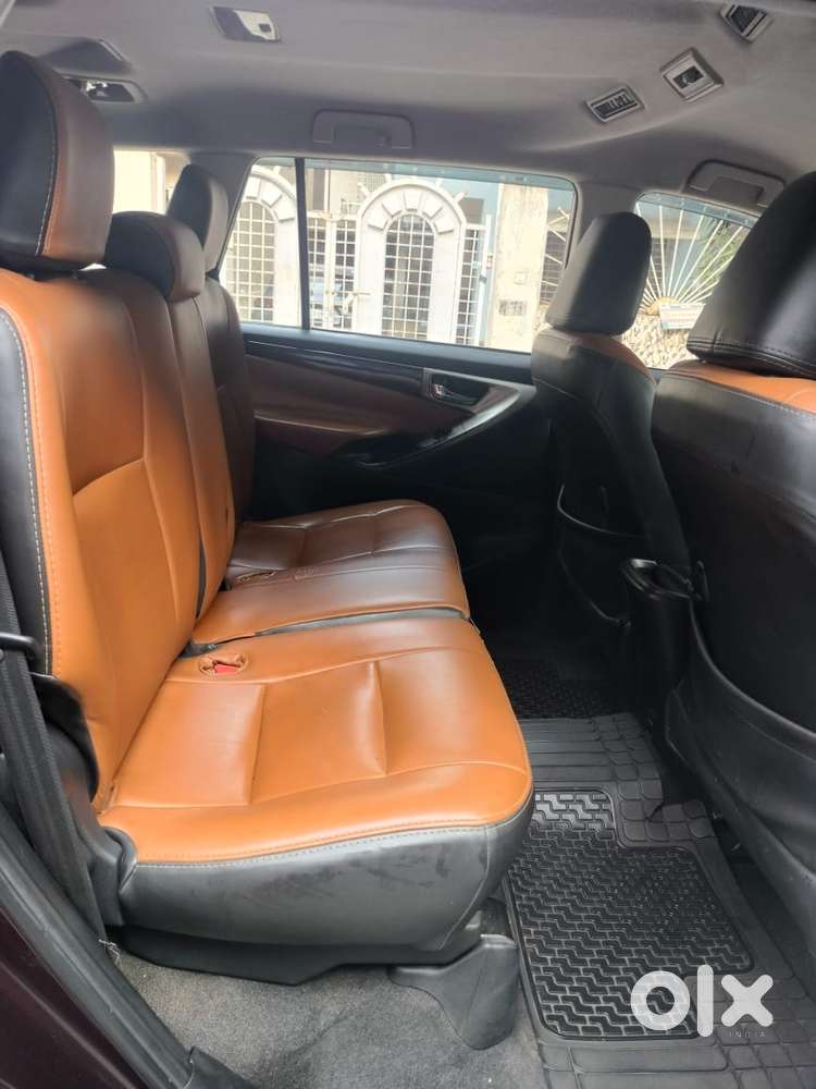 Toyota Innova Crysta 2.8 Gx At 8s, 2016, Diesel