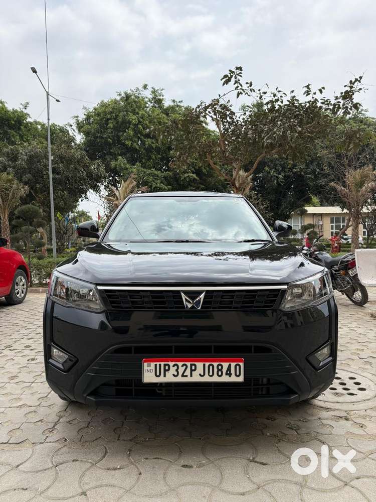 Mahindra Xuv300 W4, 2024, Petrol