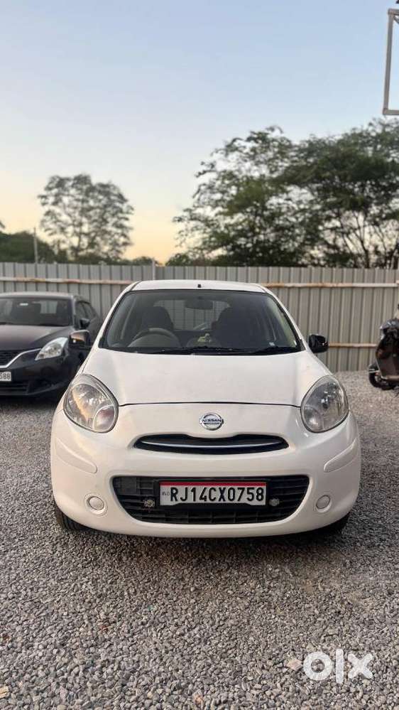 Nissan Micra Cvt Xv, 2014, Petrol