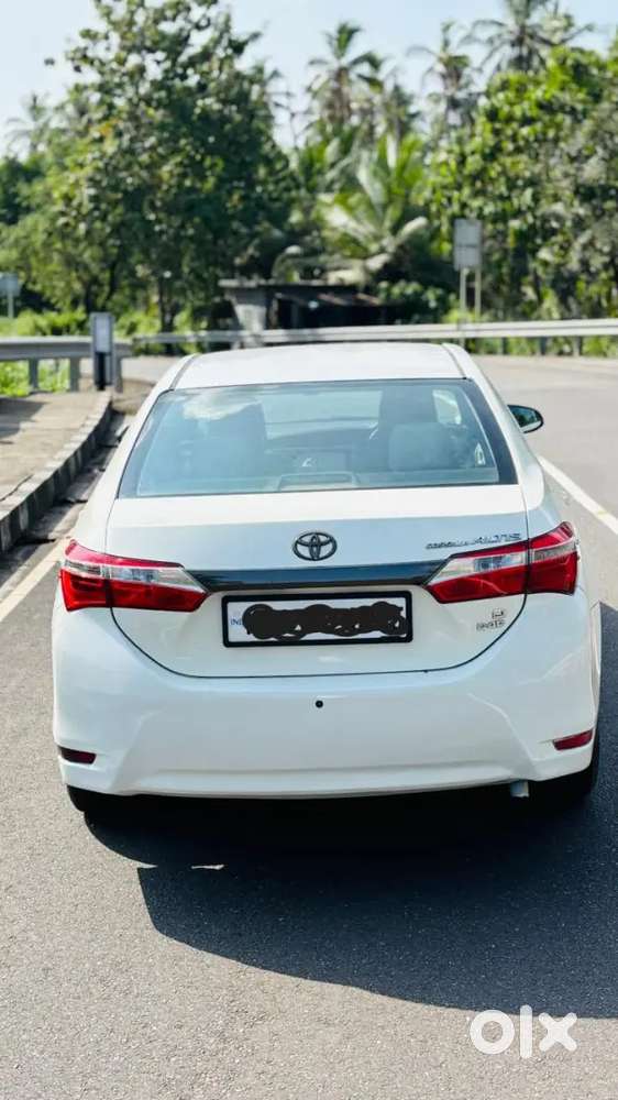 Toyota Corolla Altis 2015 Diesel 150000 Km Driven