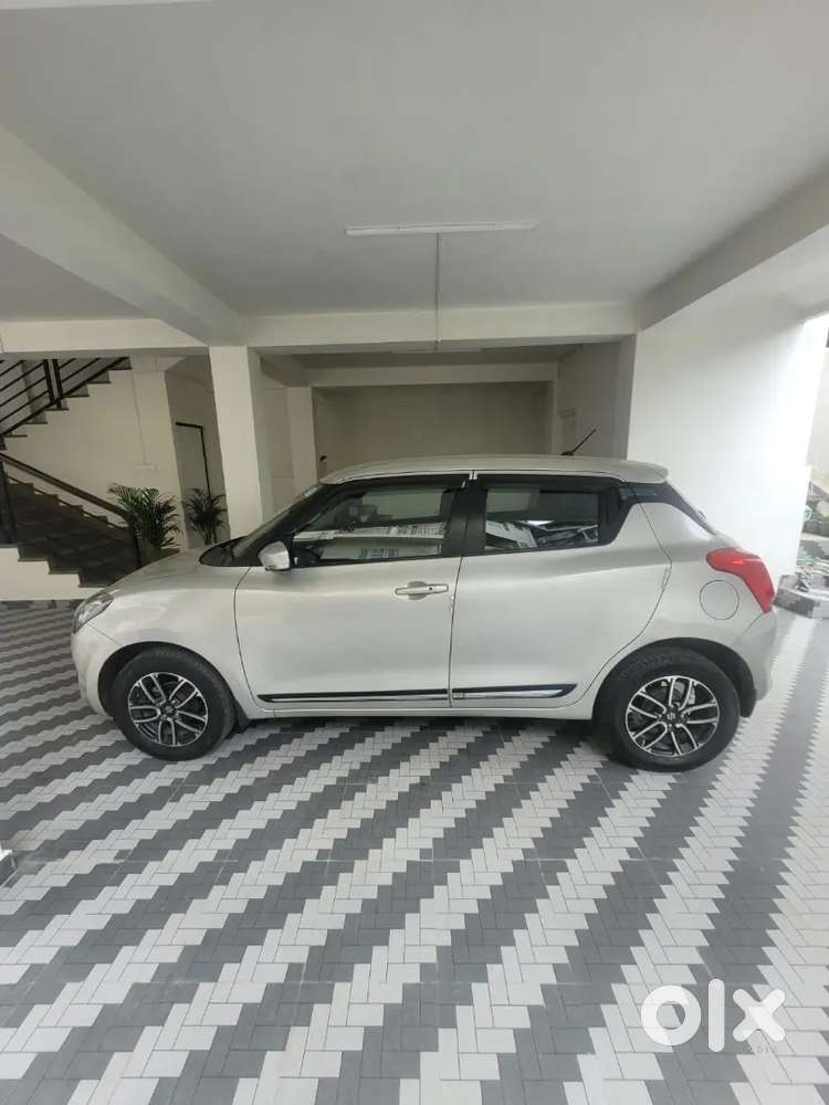 Silver 2018 Maruti Suzuki Swift