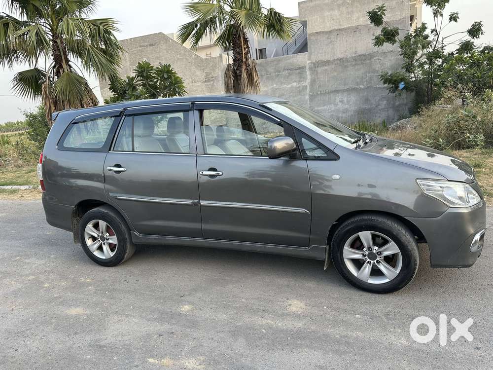 Toyota Innova 2.5 G (diesel) 7 Seater, 2013, Diesel