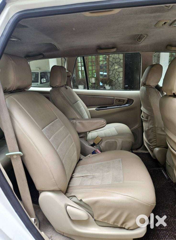 Toyota Innova 2.5 G4 Diesel 7-seater, 2006, Diesel
