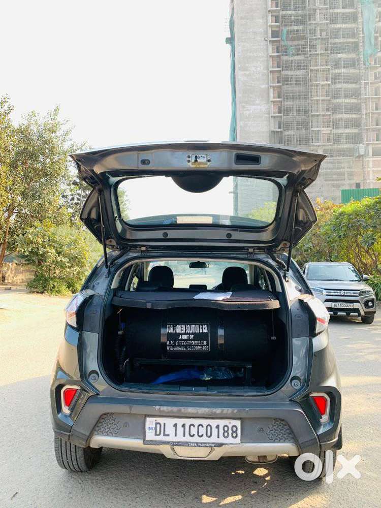 Tata Nexon Amt Xza Plus, 2020, Cng & Hybrids