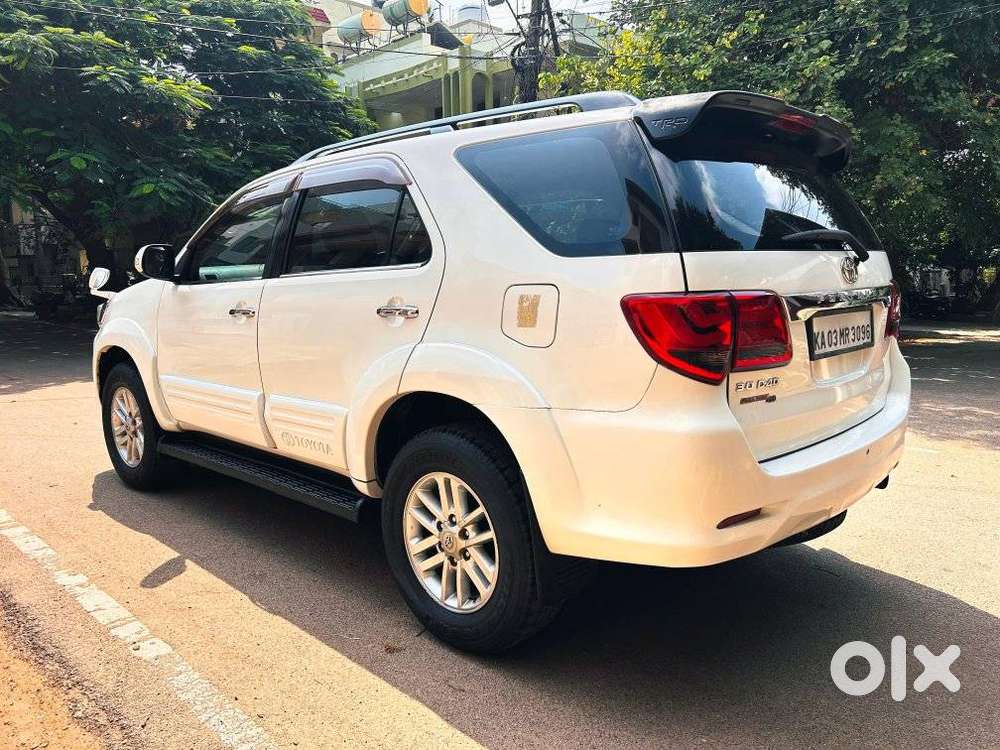Toyota Fortuner 3.0 4x4 Manual, 2012, Diesel