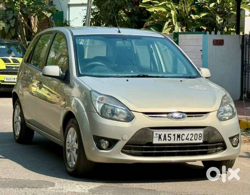 Ford Figo 2010-2012 Petrol Titanium, 2012, Petrol