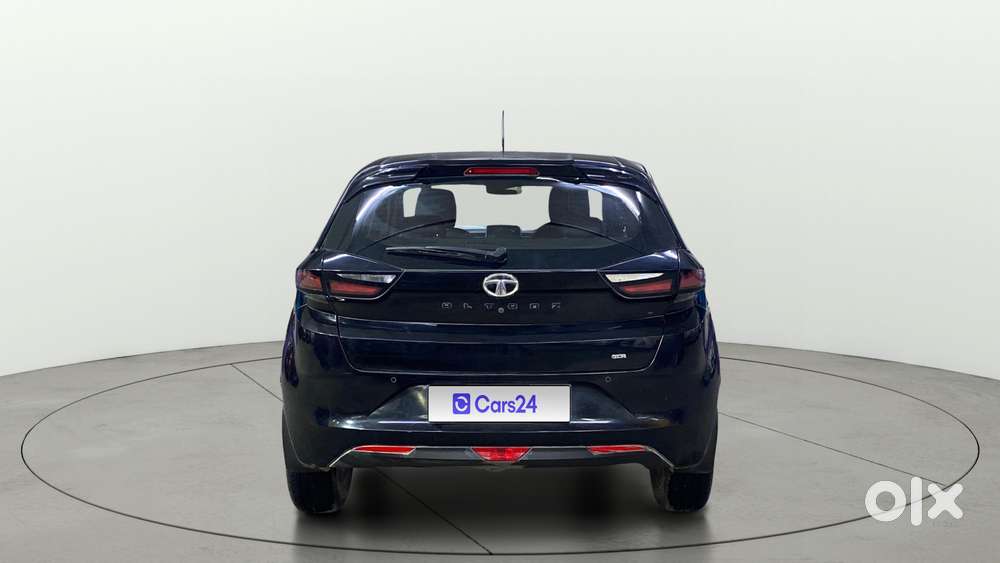 Tata Altroz 1.2 Xza Plus Dark Edition Dct, 2022, Petrol