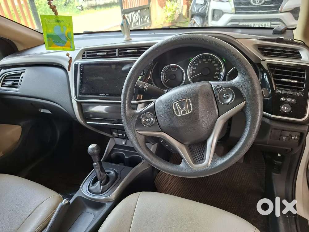 Honda City 1.5 V 2018