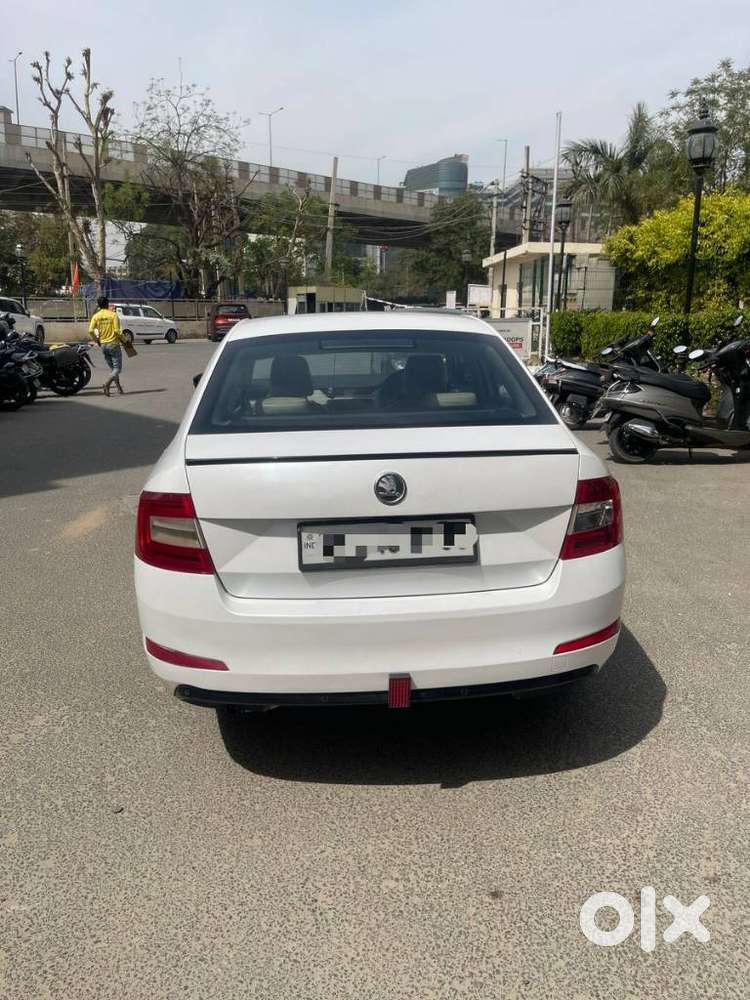 Skoda Octavia 2013-2017 Elegance 1.8 Tsi At, 2016, Petrol