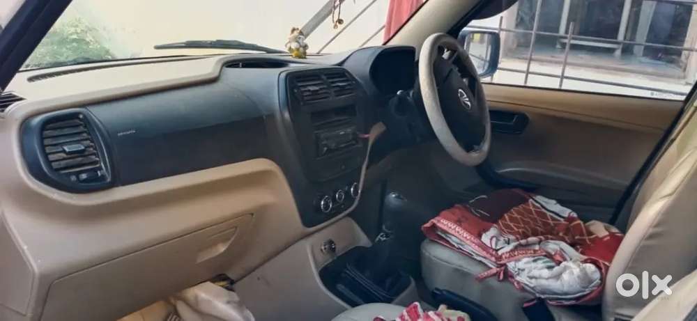 Mahindra Tuv 300 2018 Diesel 40000 Km Driven