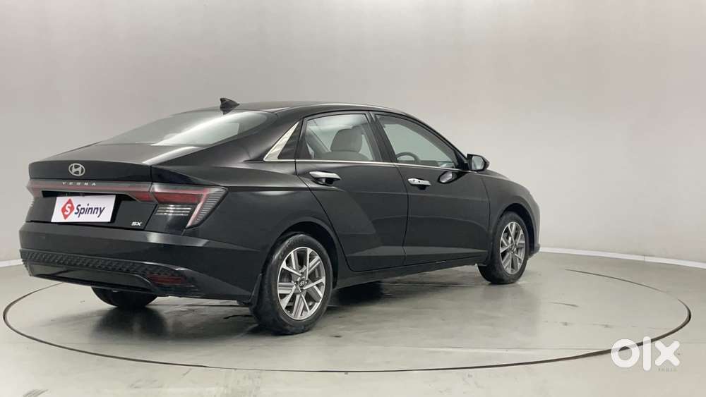 Hyundai Verna 1.5 Sx Petrol Mt, 2023, Petrol