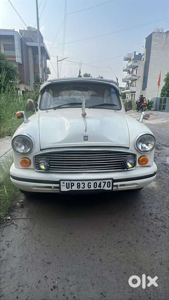 Ambassador Classic Petrol 2014