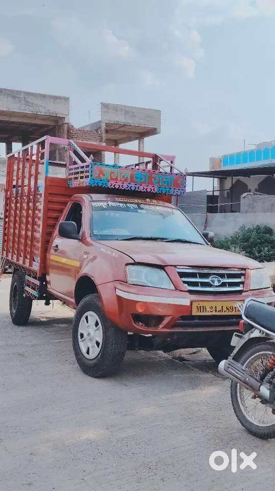 गाड़ी कंडीशन में सब अच्छी है टायर बटन है