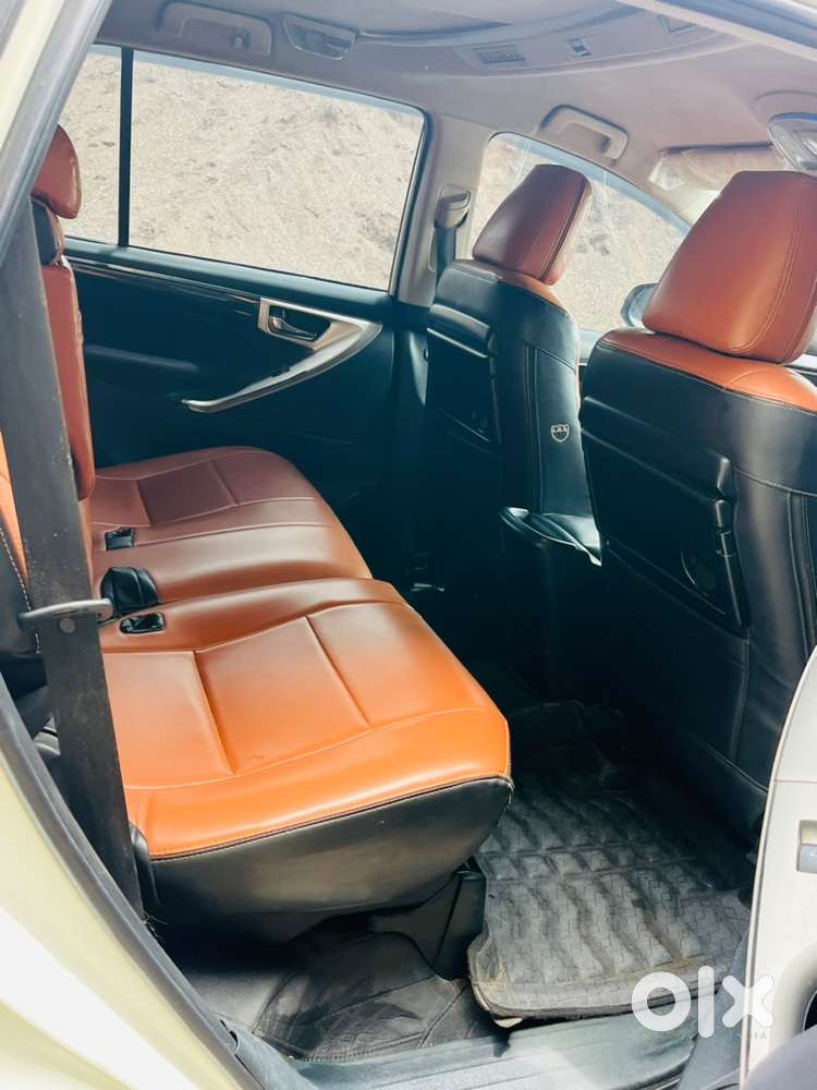 Toyota Innova Crysta 2017