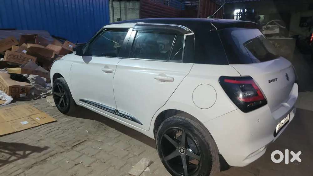 Maruti Suzuki New-gen Swift 2024 Petrol Good Condition
