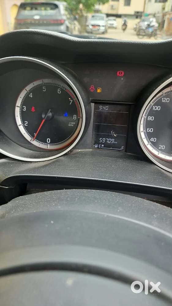 Maruti Suzuki Swift Vxi + Manual, 2019, Petrol