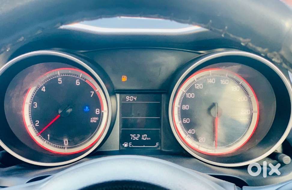 Maruti Suzuki Swift Vxi Optional, 2020, Petrol