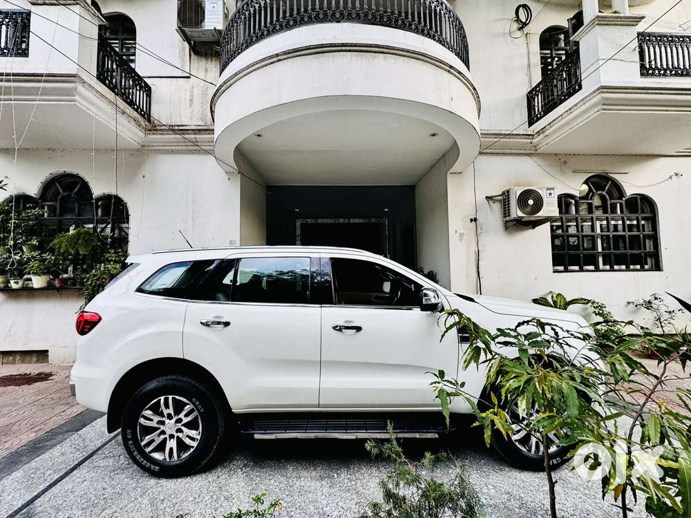 Ford Endeavour 3.2 Titanium 4x4 At, 2016, Diesel