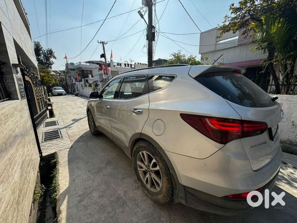 Hyundai Santa Fe 2014 Diesel Well Maintained