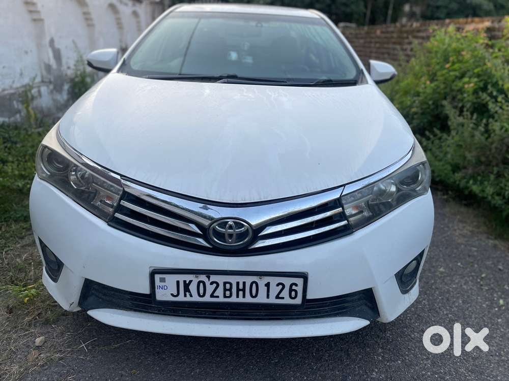 Toyota Corolla Altis 2014 Petrol Good Condition..fixed Price