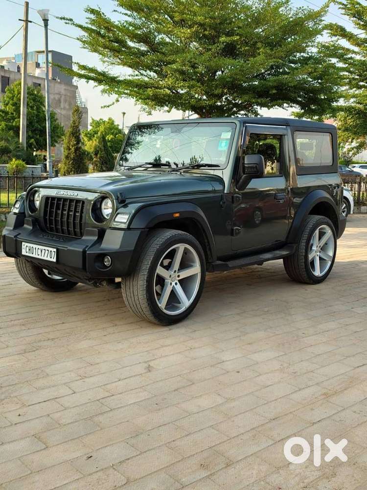 Mahindra Thar Lx Convertible Top Diesel Mt 4wd, 2025
