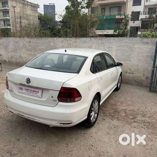 Volkswagen Vento 1.2 Highline Plus At 16 Alloy, 2018, Petrol